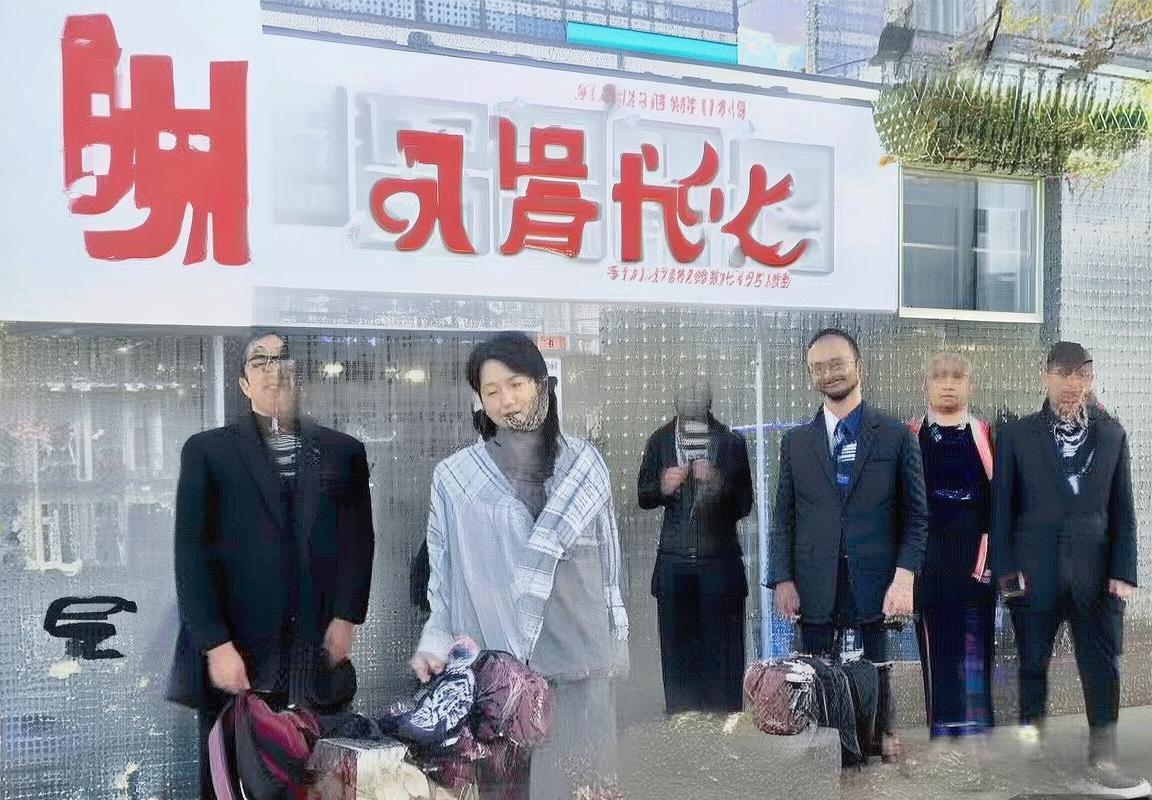 2024全球总决赛皮肤为T1冠军阵容